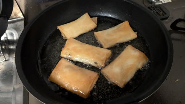 揚げ焼きの様子